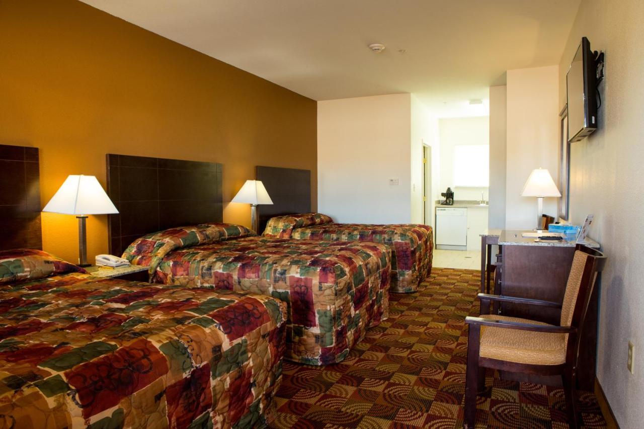 Sands Inn & Suites Woodward Room photo