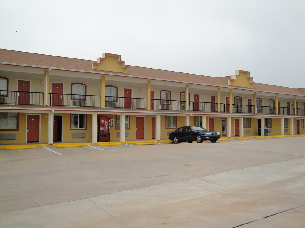 Sands Inn & Suites Woodward Exterior photo